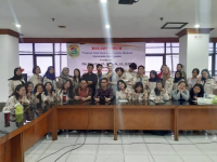 Program Perkuliahan Reguler Siang Nomor Album Foto 2